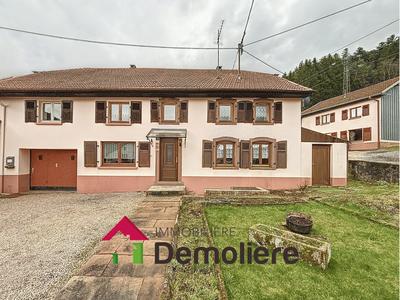 Maison - 202 m² - 6 pièces