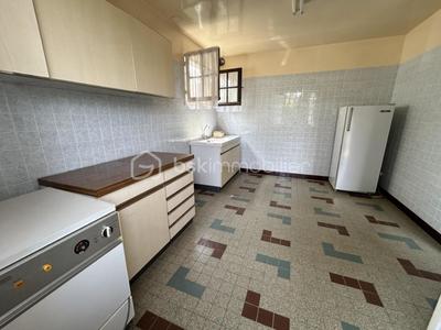 Propriété - 236 m² - 10 pièces