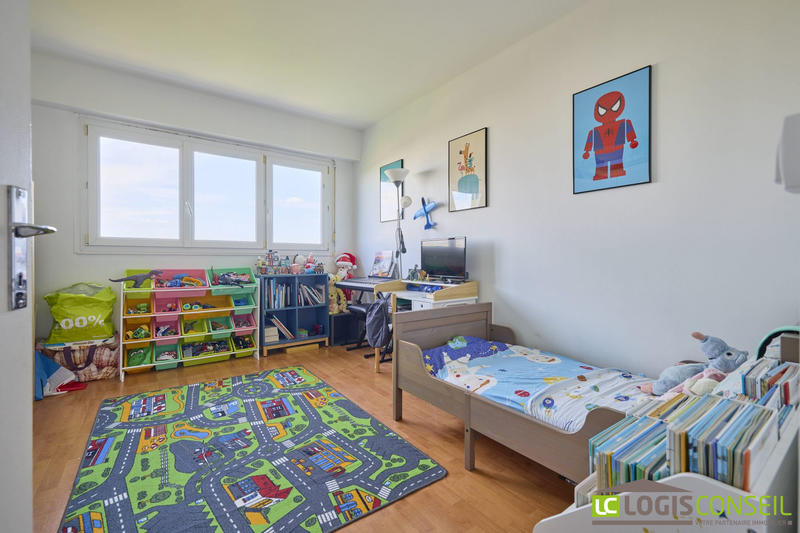 Appartement - 83 m² - 4 pièces