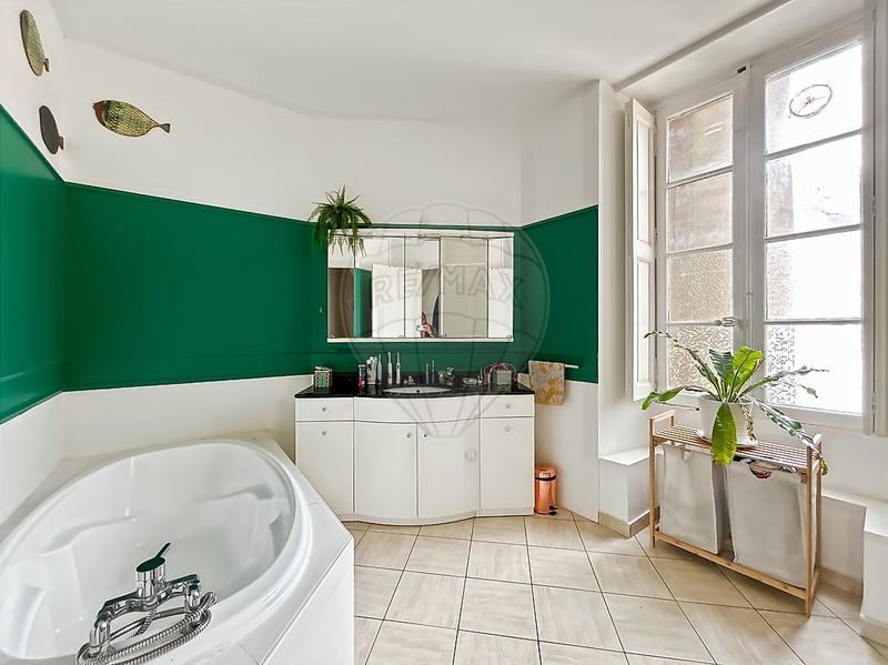 Appartement - 147 m² - 5 pièces