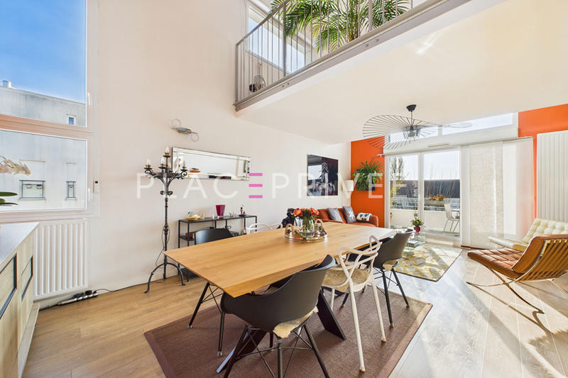 Appartement - 97 m² - 4 pièces