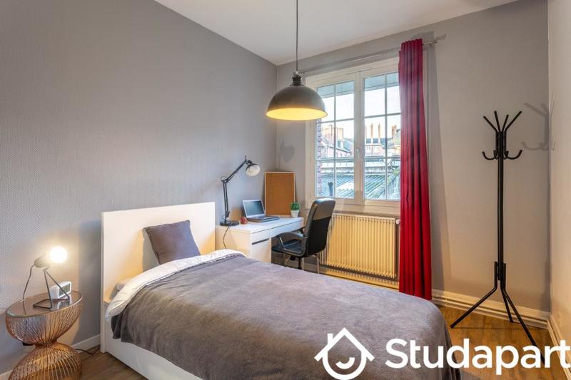 Chambre - 17 m² - 1 pièce