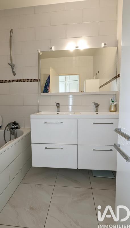 Appartement - 85 m² - 4 pièces