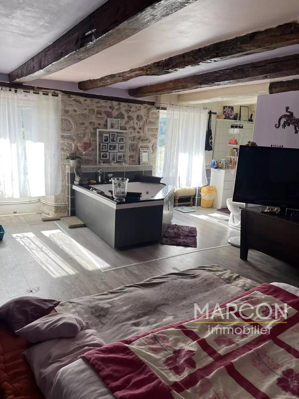 Maison - 128 m² - 4 pièces