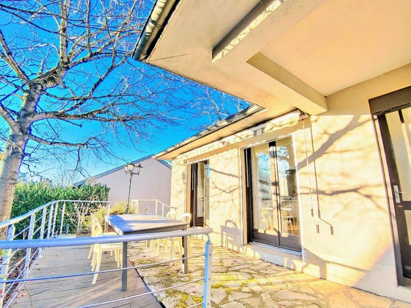 Maison - 189 m² - 6 pièces