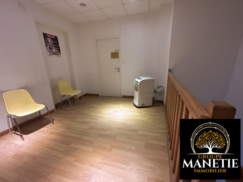 Bureau - 224 m² - 8 pièces