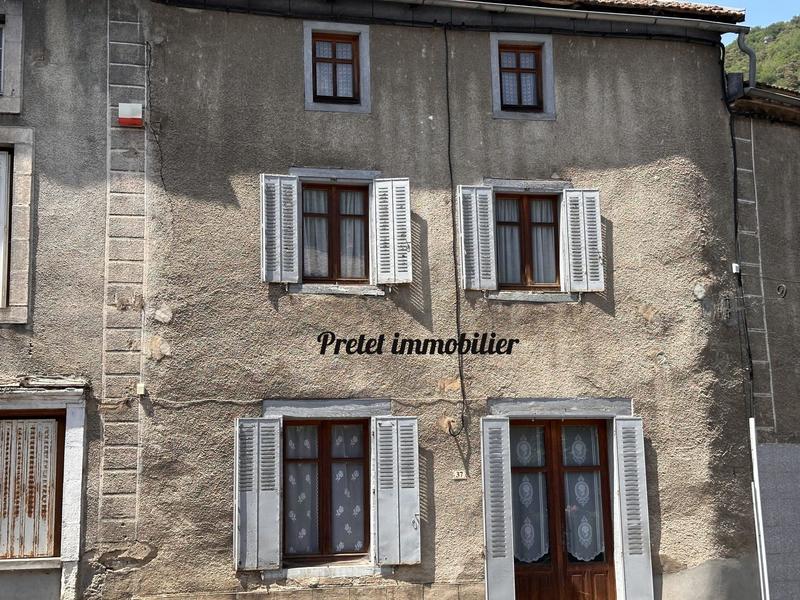 Maison - 94 m² - 4 pièces