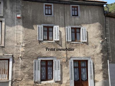 Maison - 94 m² - 4 pièces