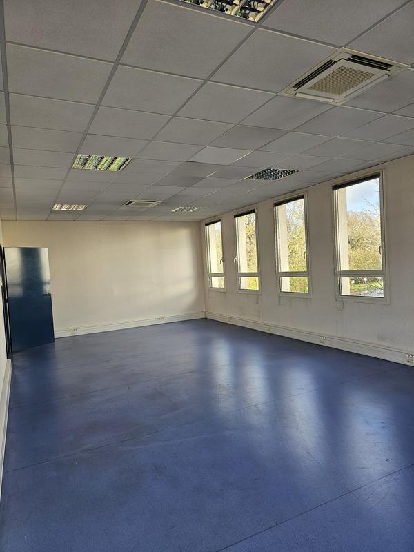 Bureau - 450 m²