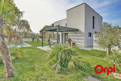 Maison - 175 m² - 6 pièces