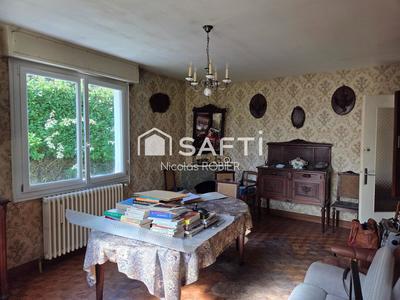 Maison - 96 m² - 5 pièces