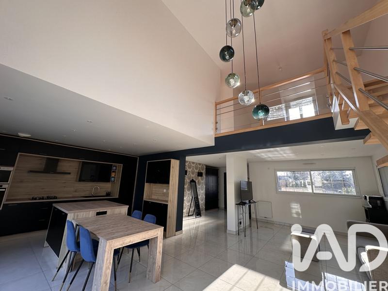 Maison - 165 m² - 7 pièces