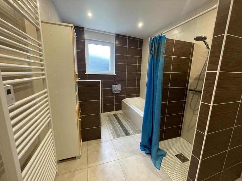 Maison - 182 m² - 5 pièces