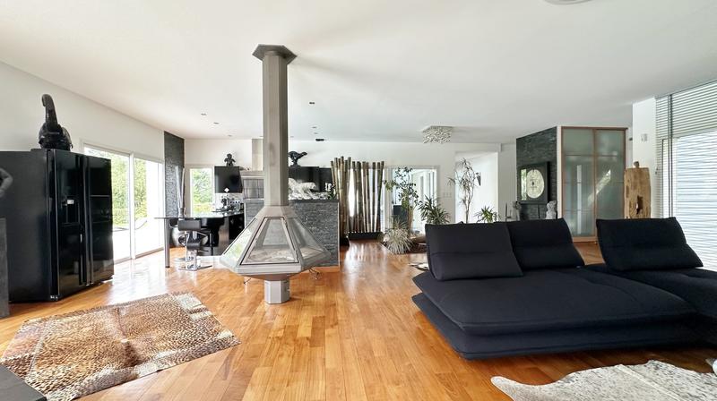Maison d'architecte - 266 m² - 7 pièces