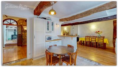 Maison - 134 m² - 7 pièces