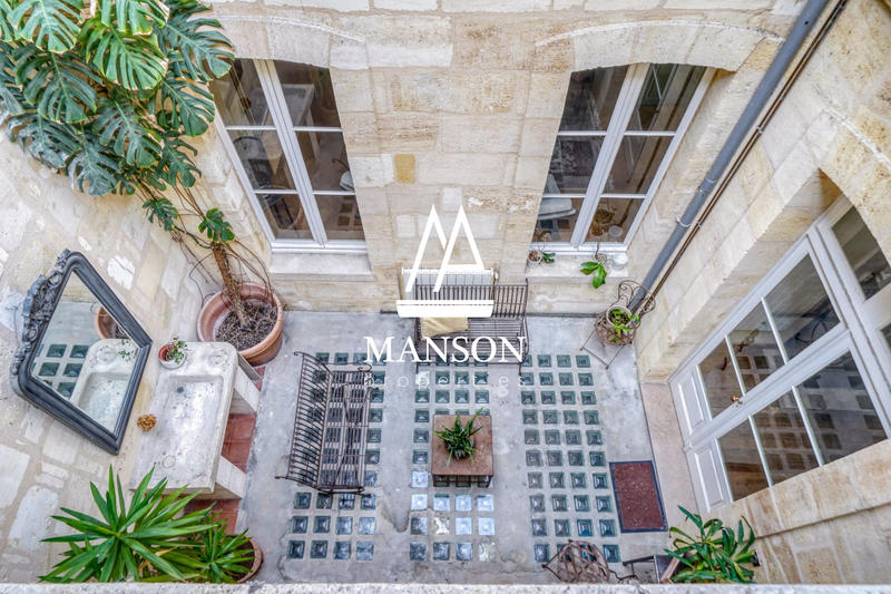 Duplex - 393 m² - 10 pièces