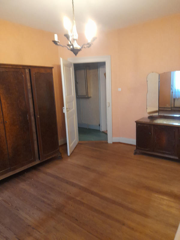 Appartement ancien - 99 m² - 4 pièces