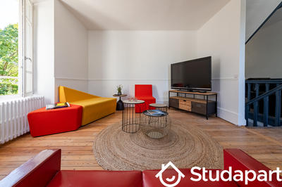 Chambre - 14 m² - 1 pièce