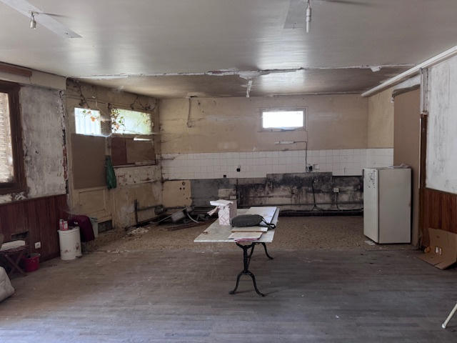 Maison - 390 m² - 9 pièces