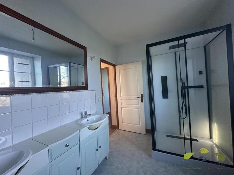 Propriété - 166 m² - 5 pièces