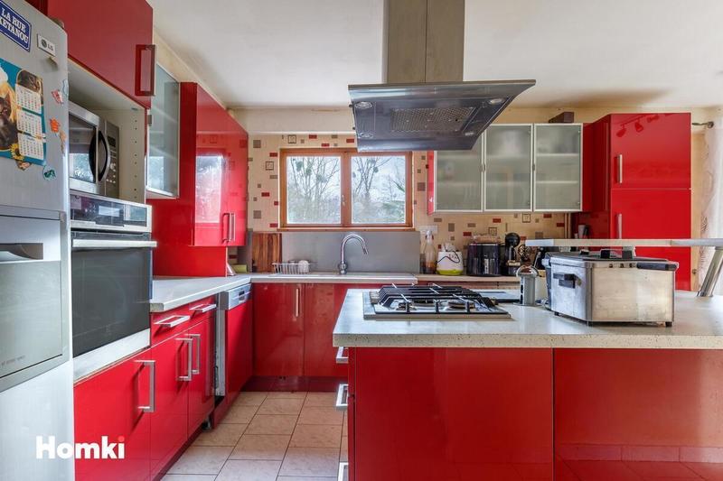 Maison - 180 m² - 6 pièces