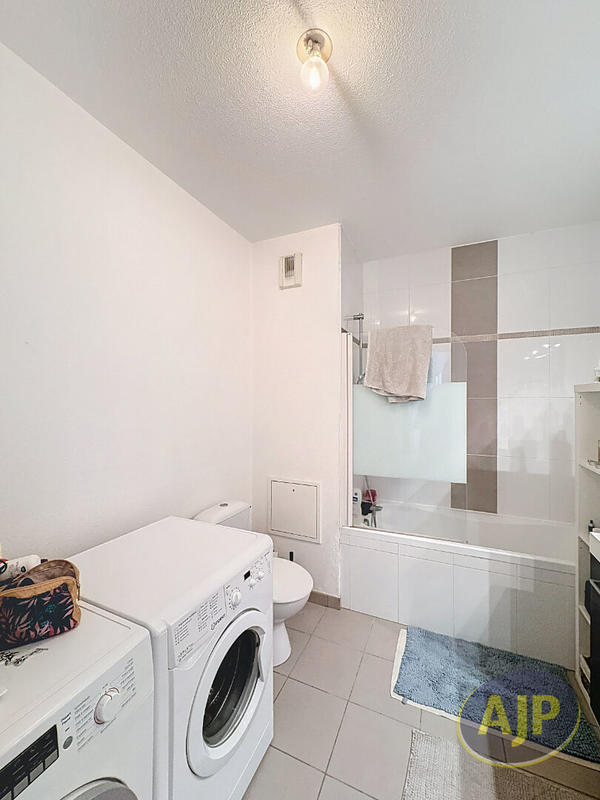 Appartement - 81 m² - 4 pièces