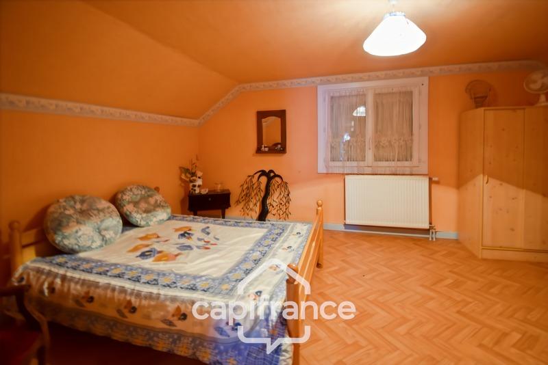 Maison - 140 m² - 5 pièces