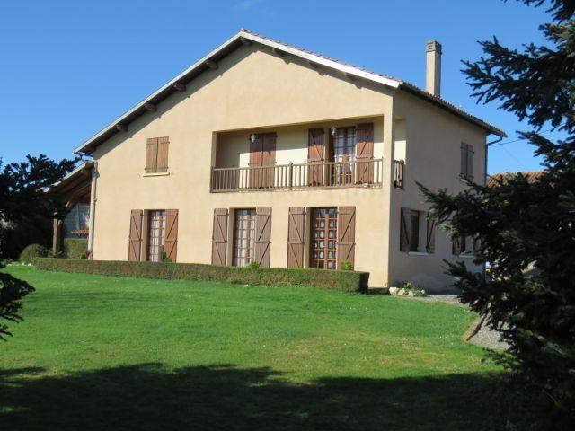Maison - 155 m² - 8 pièces