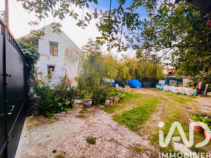 Maison - 180 m² - 10 pièces