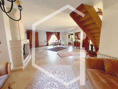 Propriété - 124 m² - 4 pièces