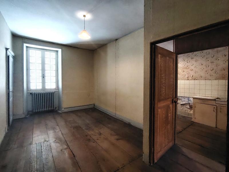 Maison ancienne - 219 m² - 8 pièces
