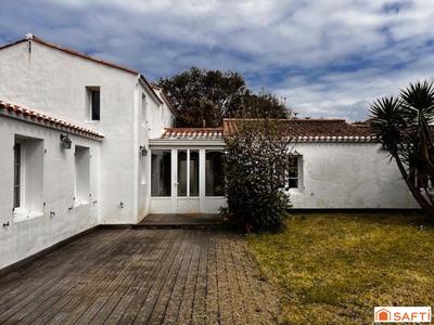 Maison - 167 m² - 5 pièces