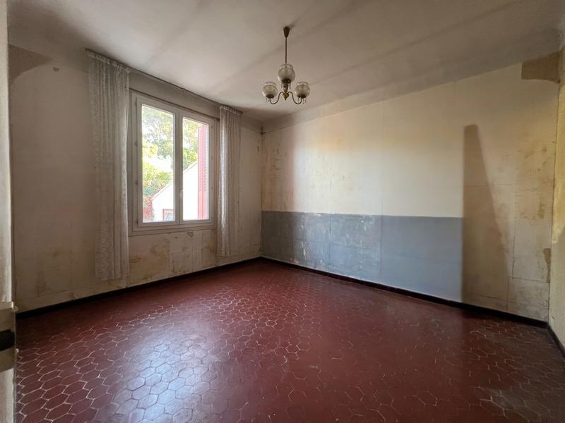 Maison - 100 m² - 6 pièces