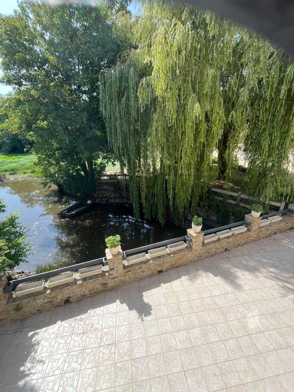 Propriété - 422 m² - 29 pièces