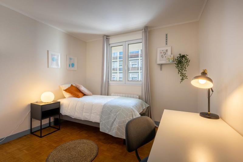 Chambre - 11 m² - 1 pièce