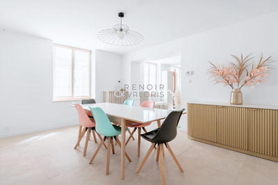 Appartement - 184 m² - 6 pièces