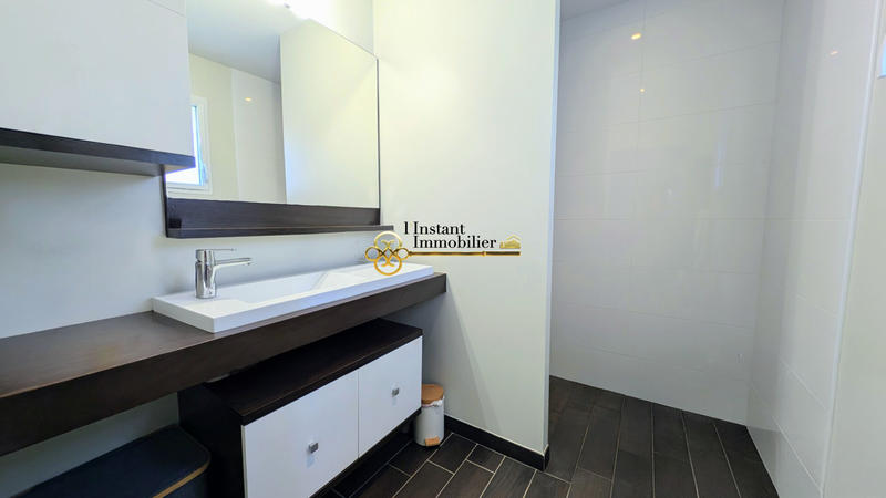 Maison - 109 m² - 6 pièces