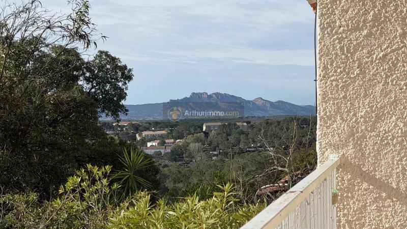 Maison - 540 m² - 4 pièces