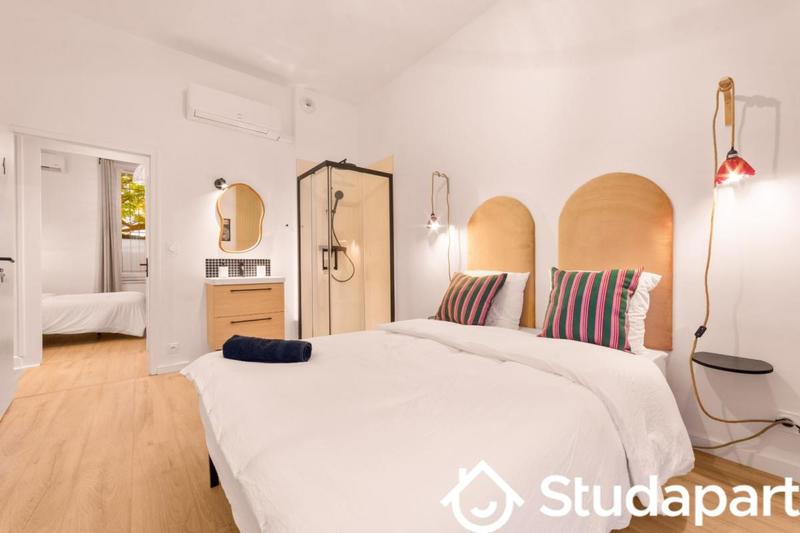 Chambre - 10 m² - 1 pièce