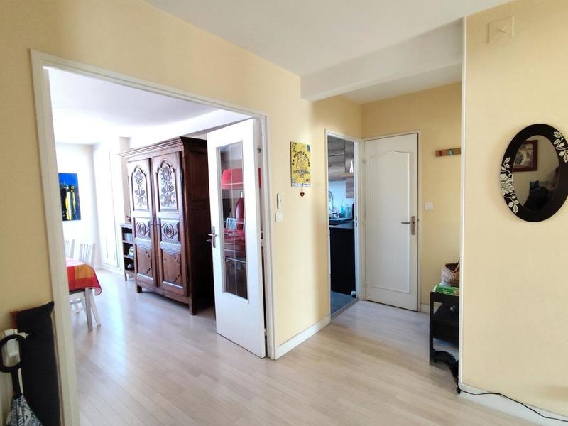 Appartement - 90 m² - 4 pièces