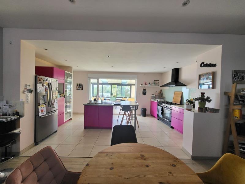 Maison - 134 m² - 8 pièces