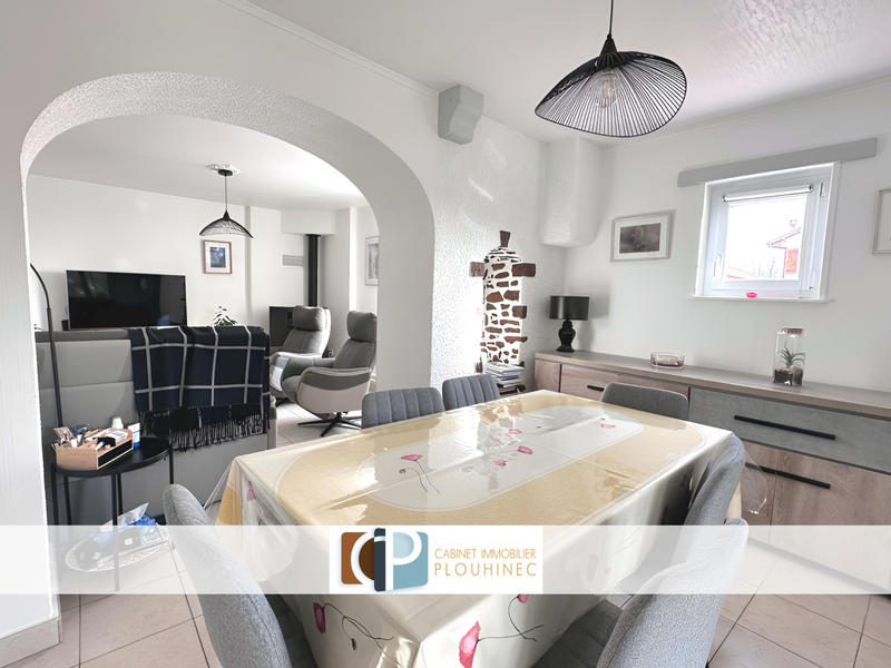 Maison - 90 m² - 5 pièces