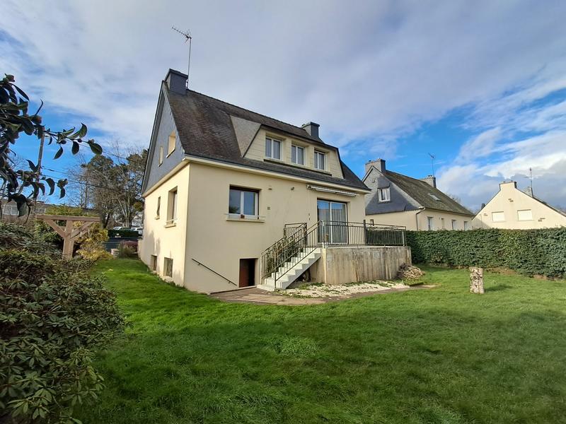 Maison - 140 m² - 5 pièces