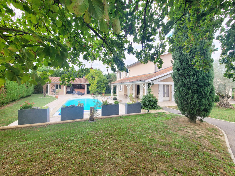 Maison - 153 m² - 6 pièces