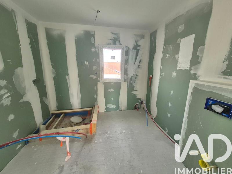 Maison - 227 m² - 7 pièces