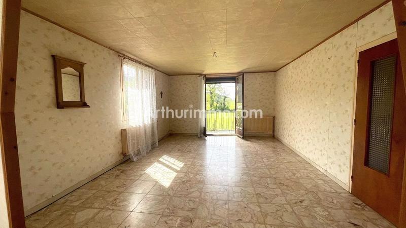 Maison - 165 m² - 8 pièces