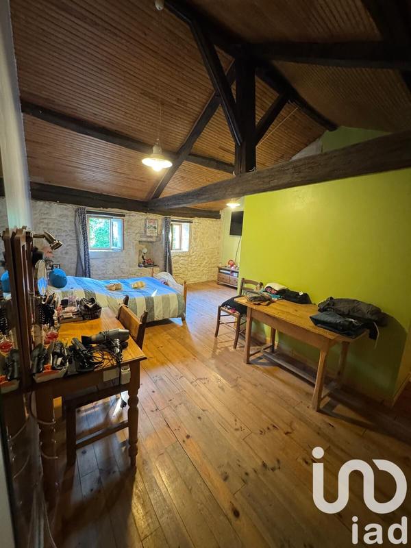 Maison - 196 m² - 5 pièces