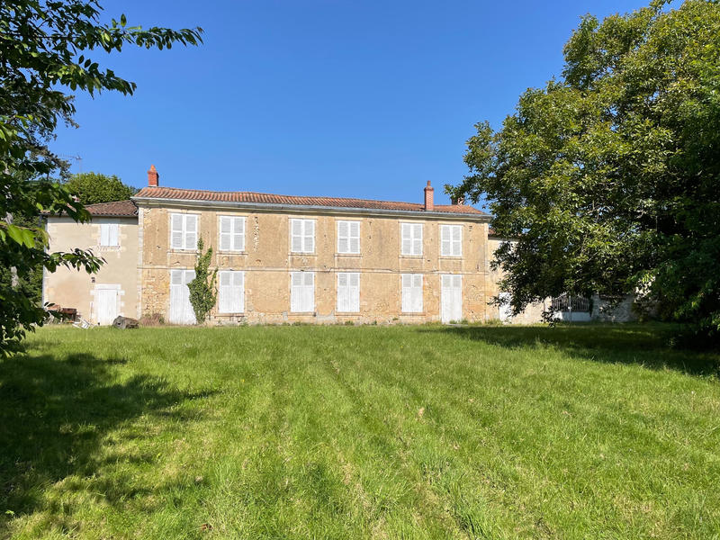 Maison - 387 m²