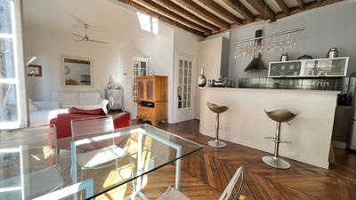 Appartement - 85 m² - 3 pièces