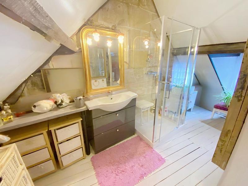 Maison - 119 m² - 9 pièces